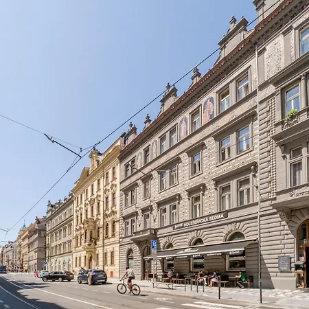 Appartamento Blueground Holesovice View Nr Vltava Prg-60 Praga